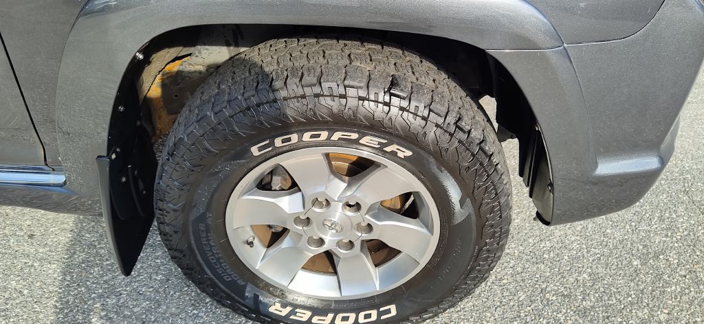 Photo 20 of this TOYOTA 4RUNNER