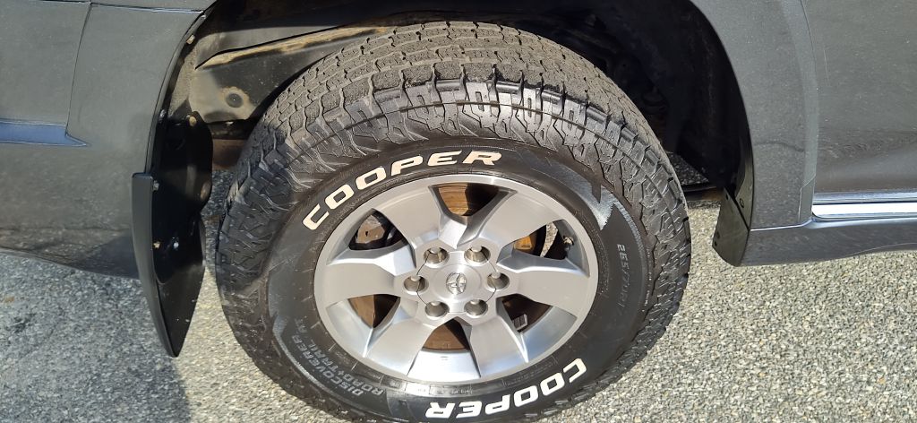 Photo 21 of this TOYOTA 4RUNNER
