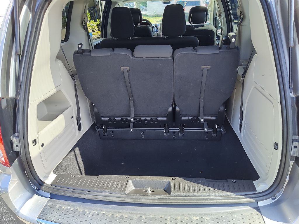Photo 14 of this DODGE GRAND CARAVAN