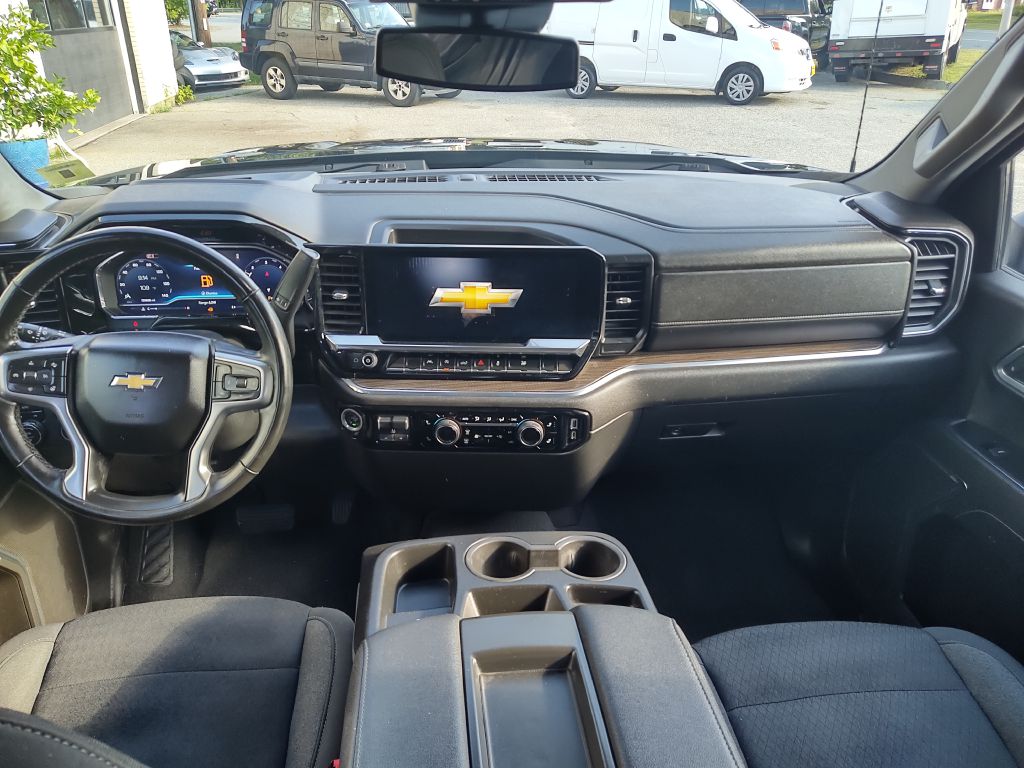 Photo 9 of this CHEVROLET SILVERADO 1500