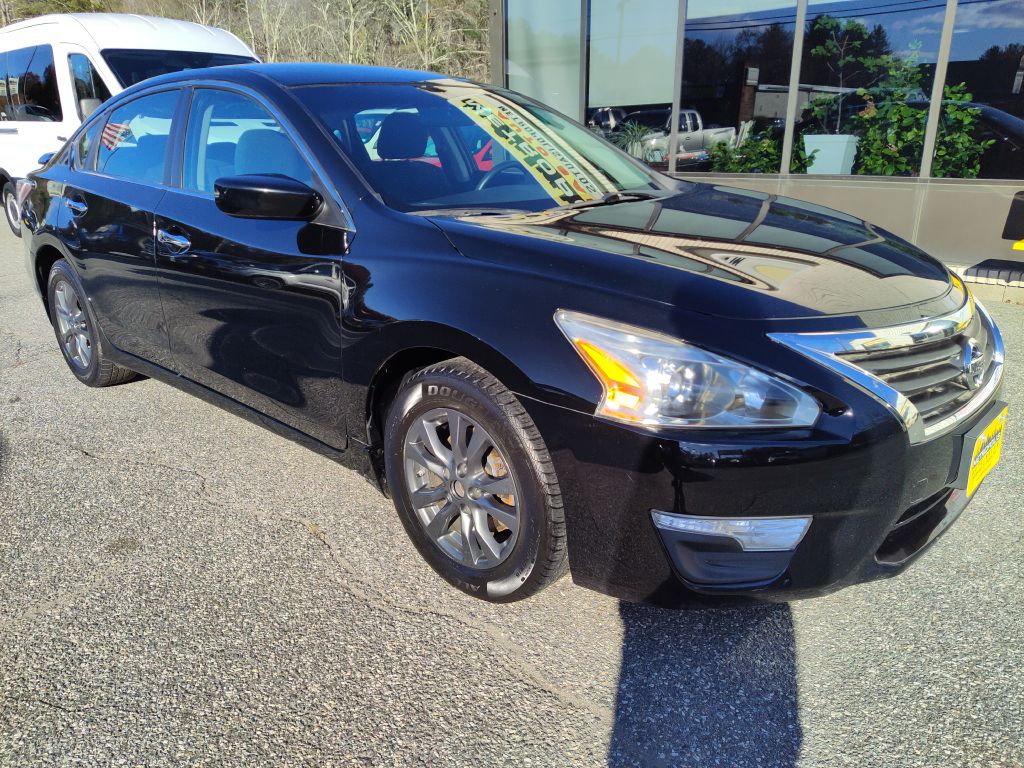 Photo 2 of this NISSAN ALTIMA