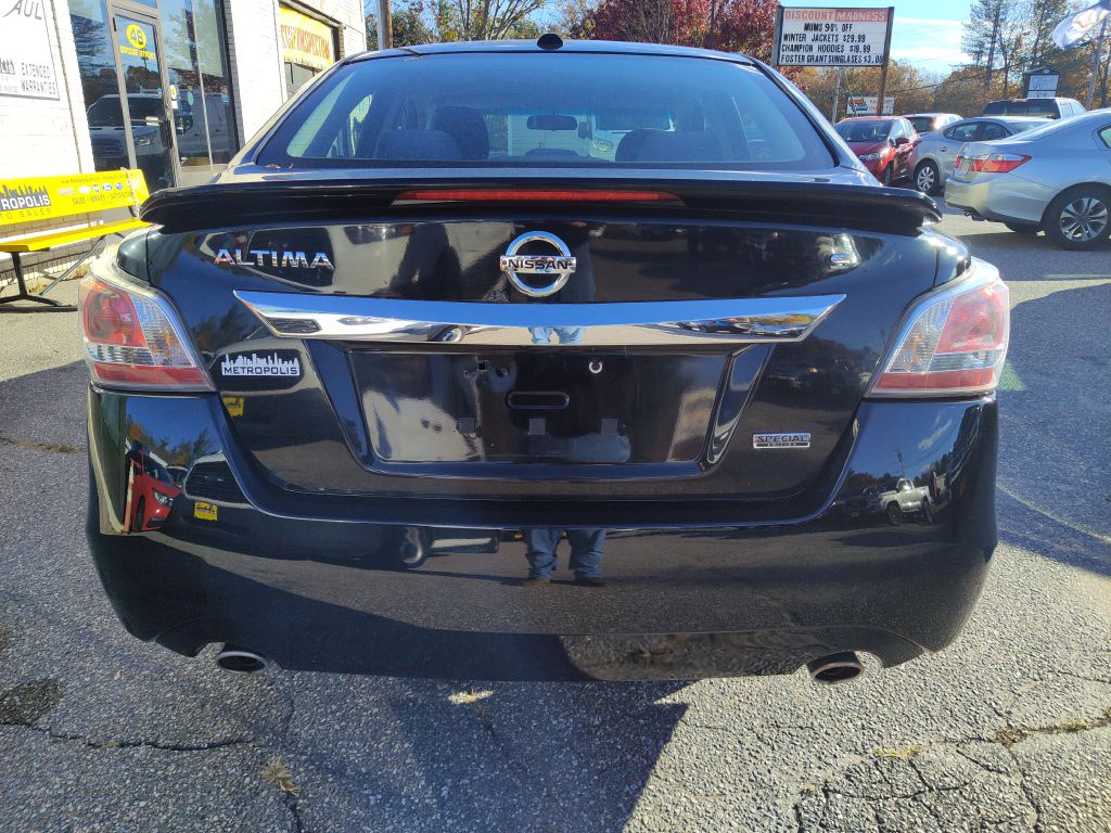 Photo 7 of this NISSAN ALTIMA