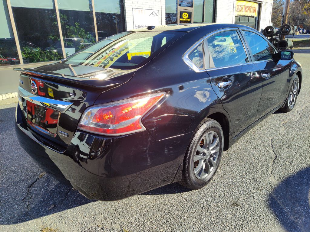Photo 8 of this NISSAN ALTIMA