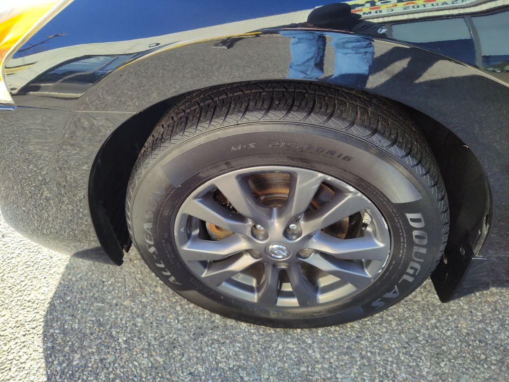 Photo 22 of this NISSAN ALTIMA