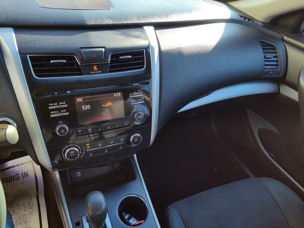 Photo 23 of this NISSAN ALTIMA