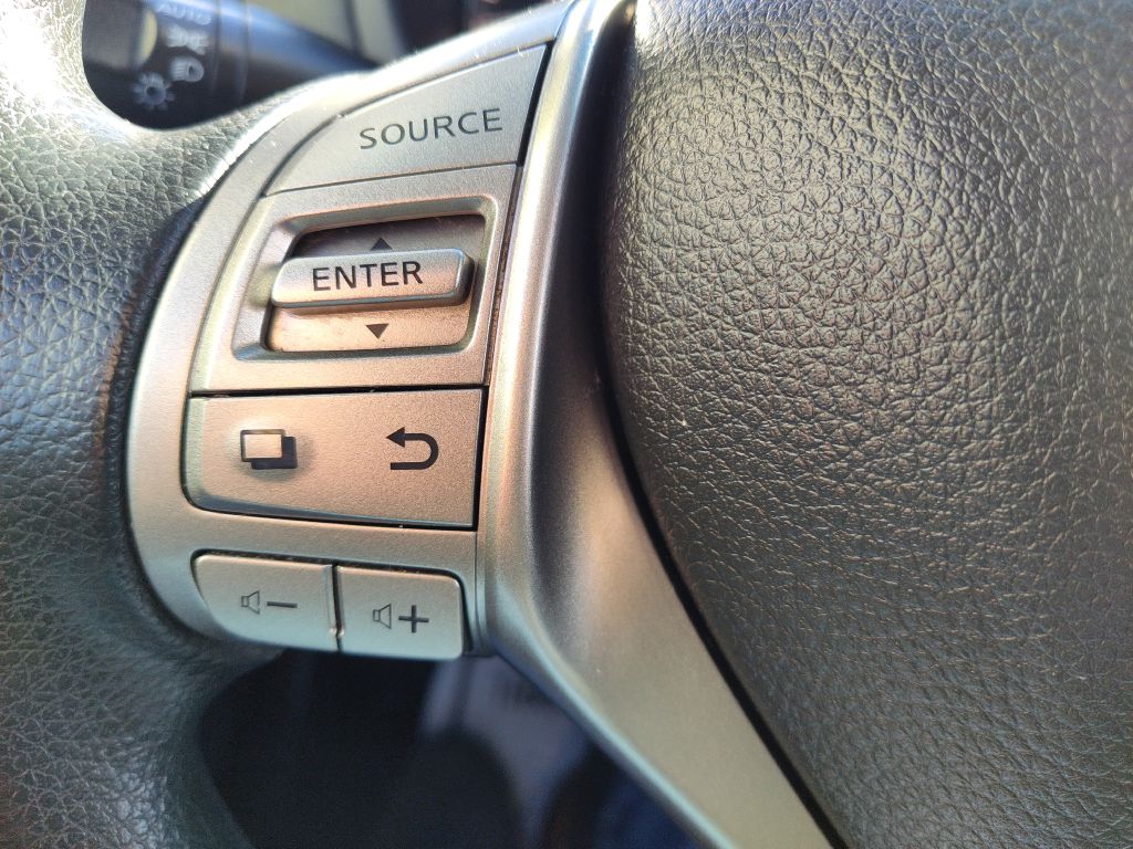 Photo 24 of this NISSAN ALTIMA