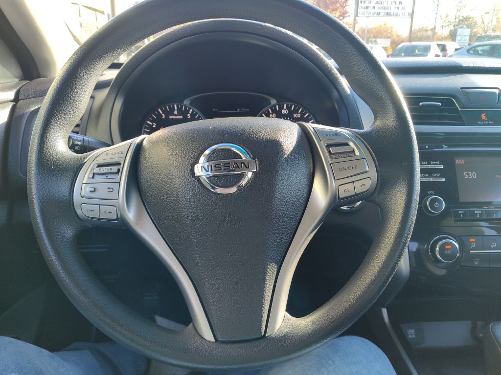 Photo 27 of this NISSAN ALTIMA