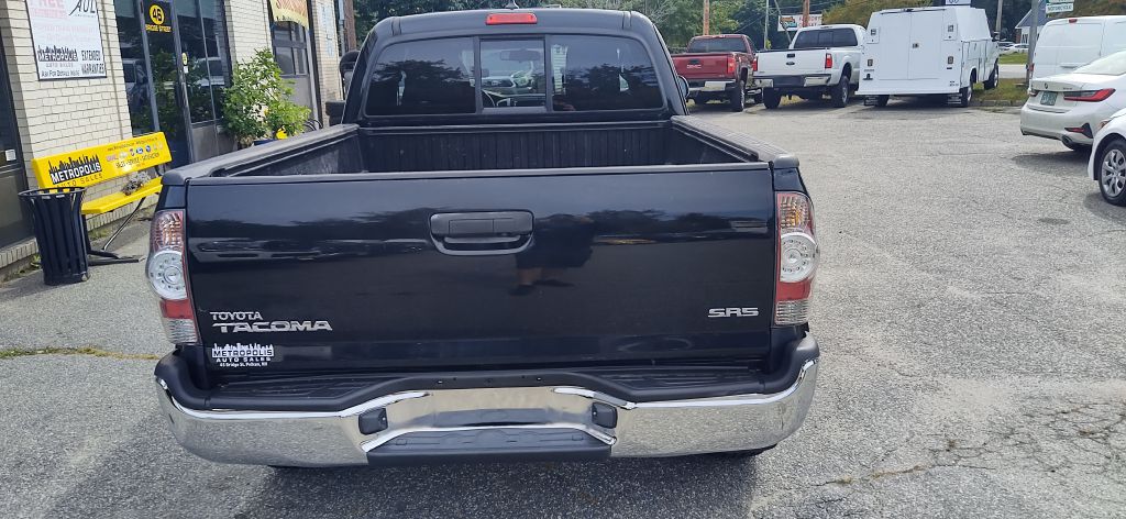 Photo 9 of this TOYOTA TACOMA