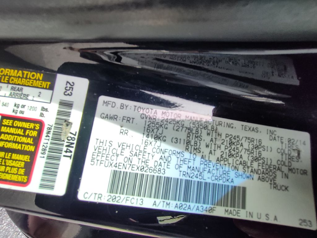 Photo 34 of this TOYOTA TACOMA