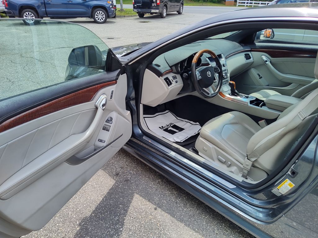 Photo 11 of this CADILLAC CTS