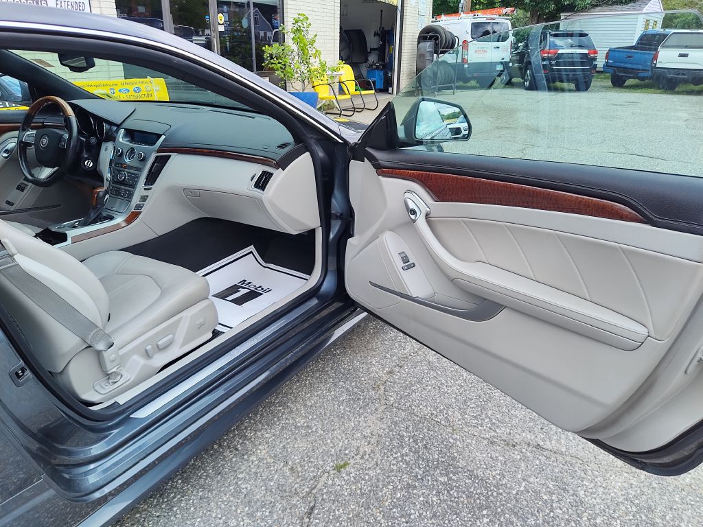 Photo 14 of this CADILLAC CTS