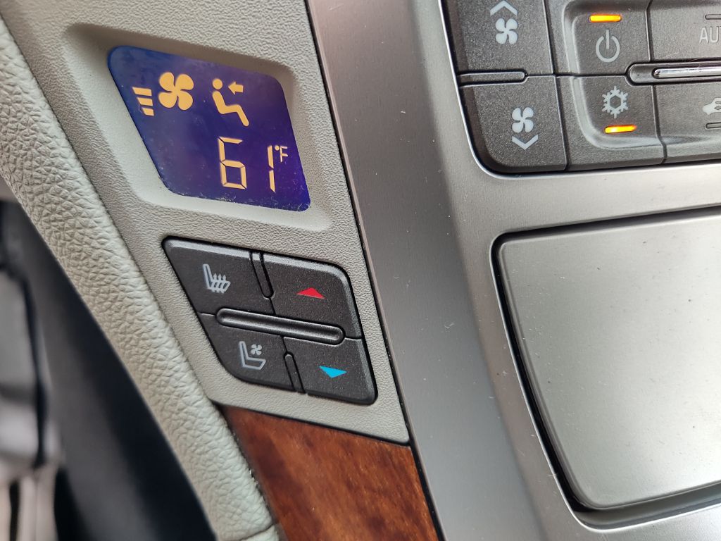 Photo 21 of this CADILLAC CTS