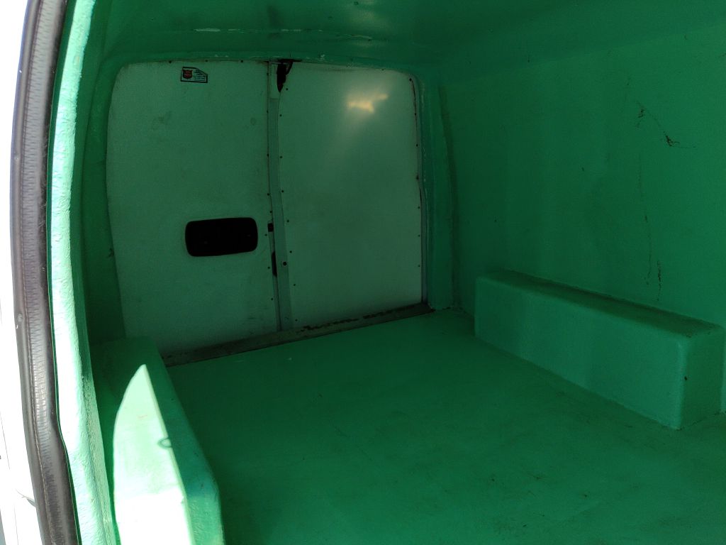 Photo 18 of this GMC SAVANA REEFER