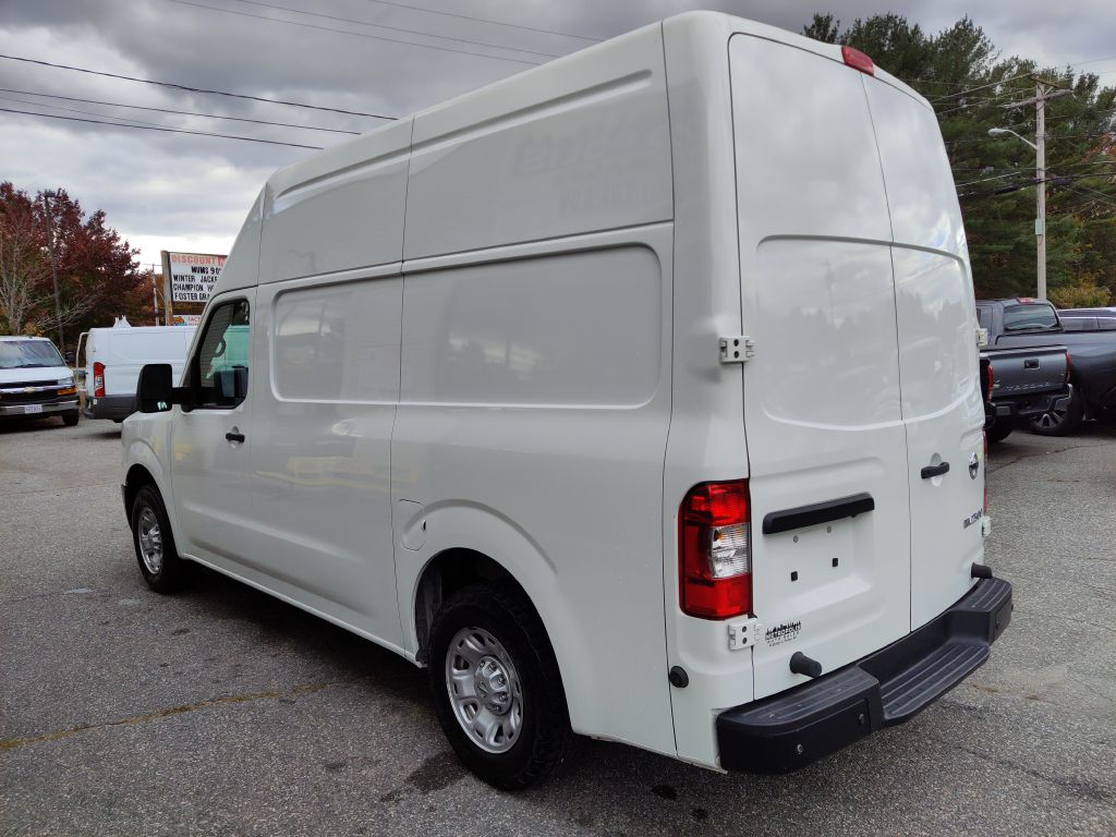 Photo 6 of this NISSAN NV