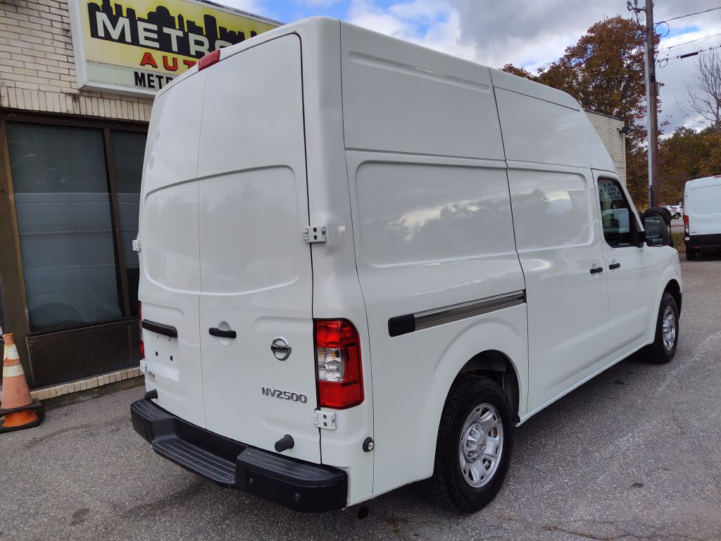 Photo 8 of this NISSAN NV
