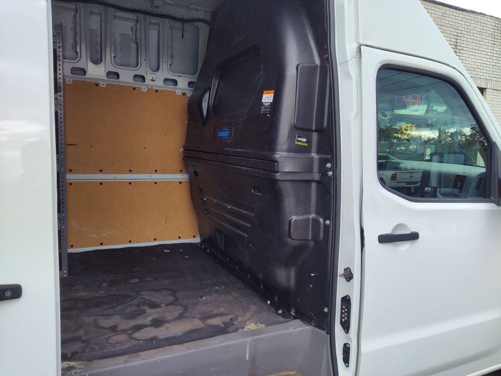 Photo 16 of this NISSAN NV
