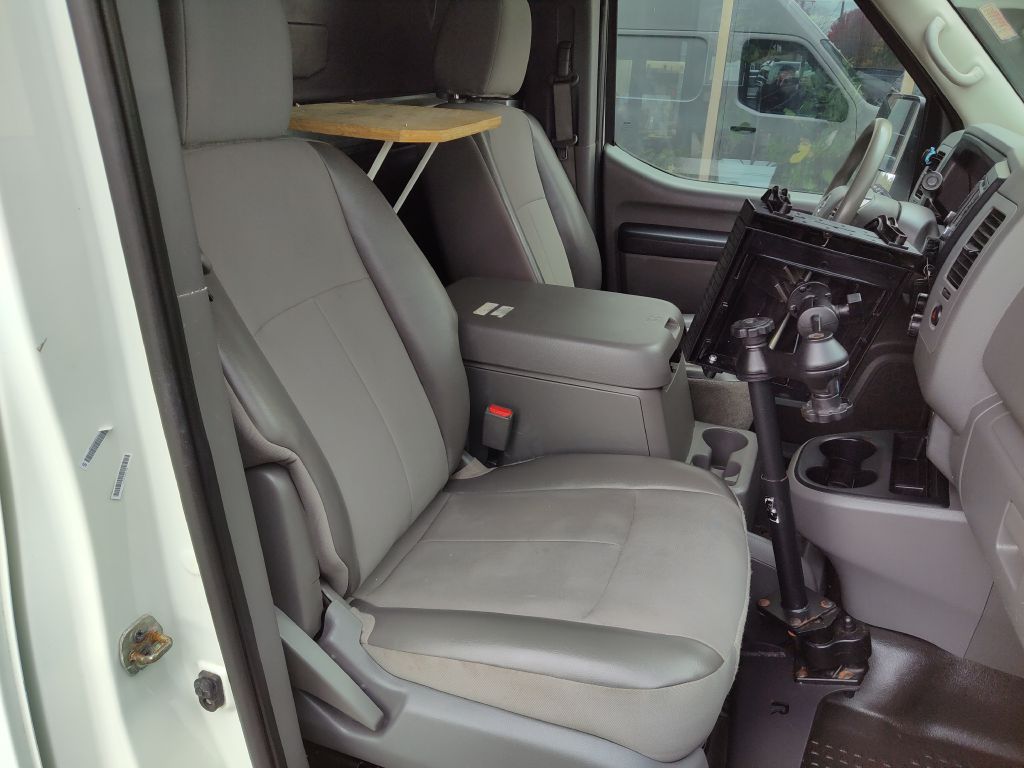 Photo 18 of this NISSAN NV