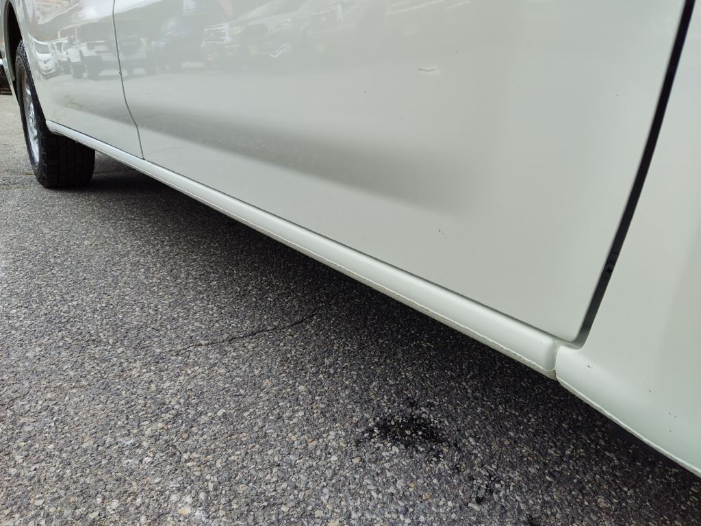Photo 25 of this NISSAN NV