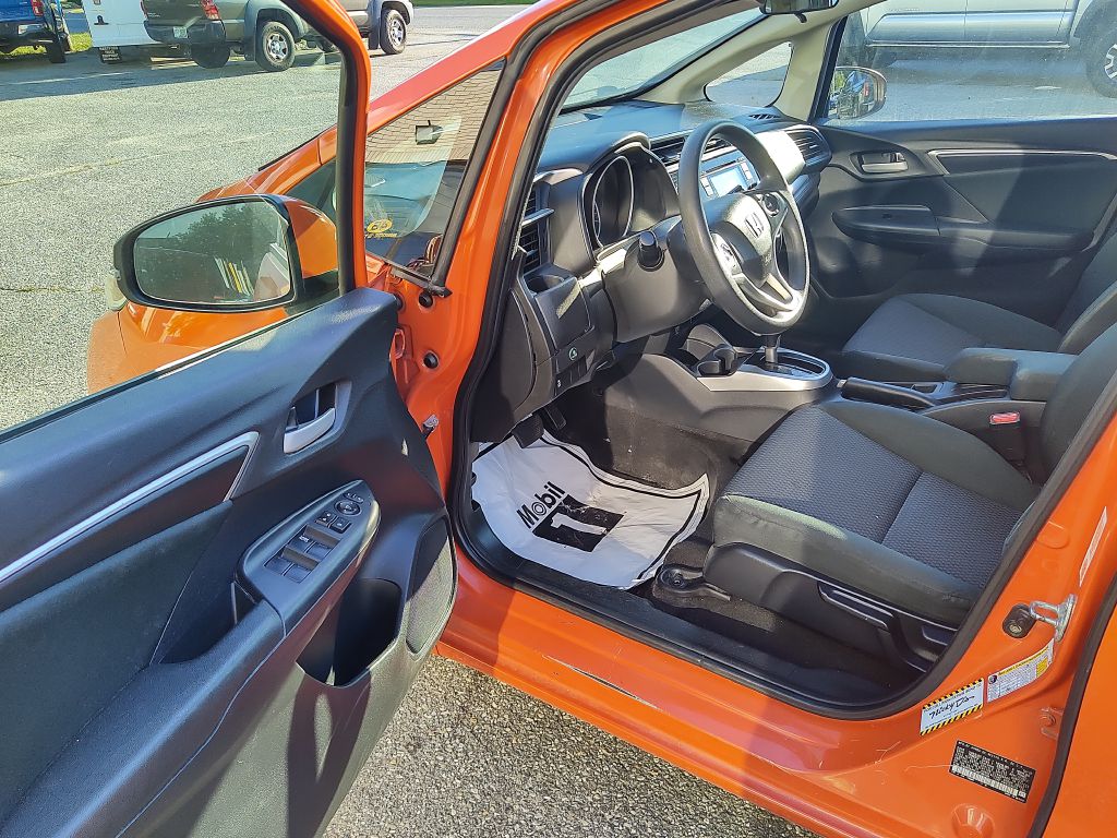 Photo 11 of this HONDA FIT