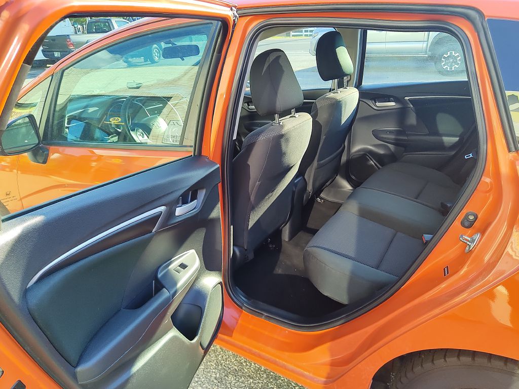 Photo 13 of this HONDA FIT