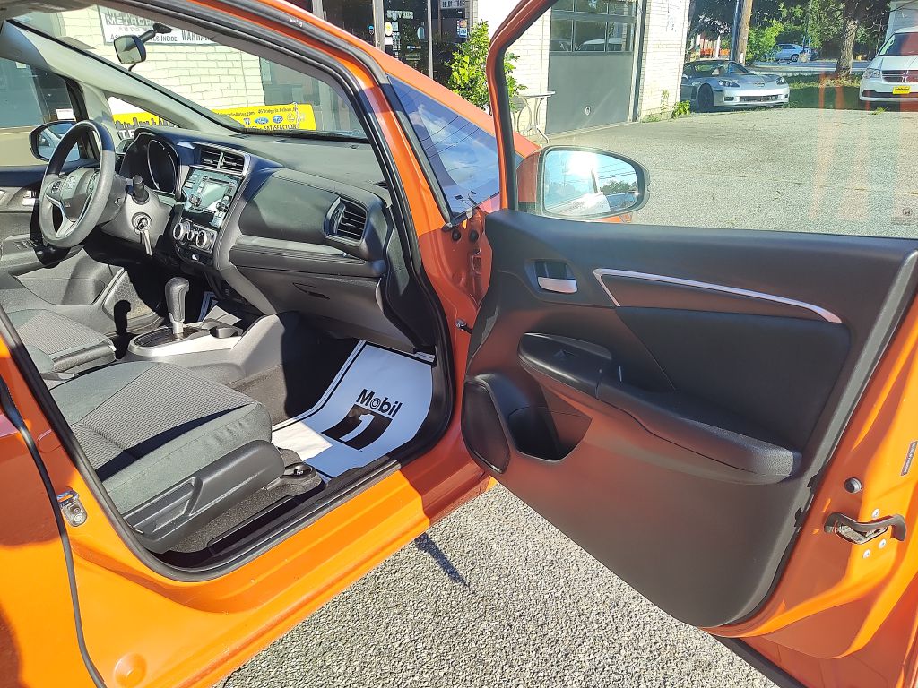 Photo 18 of this HONDA FIT