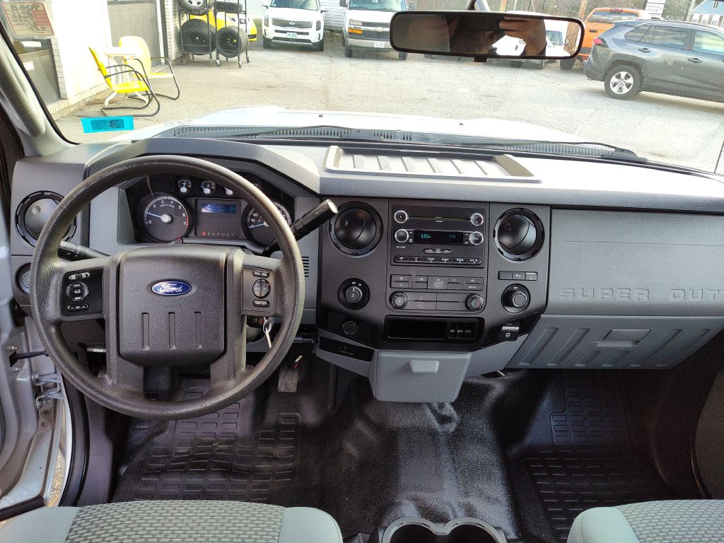Photo 9 of this FORD F250