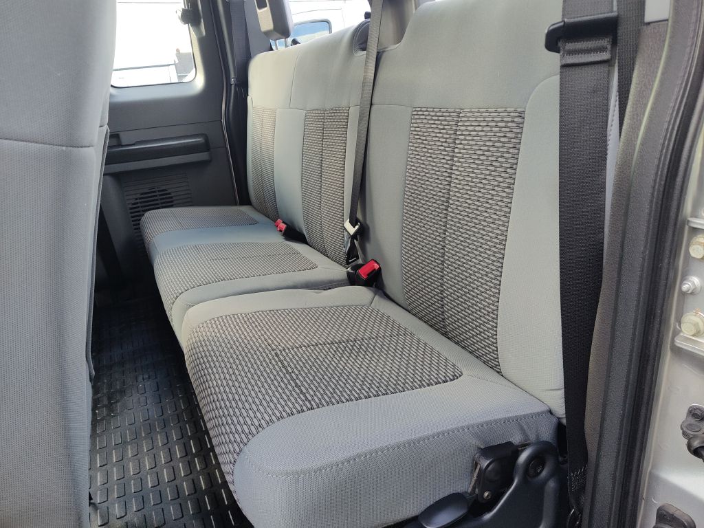 Photo 11 of this FORD F250
