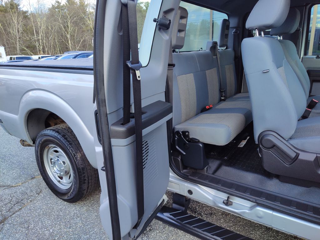 Photo 18 of this FORD F250