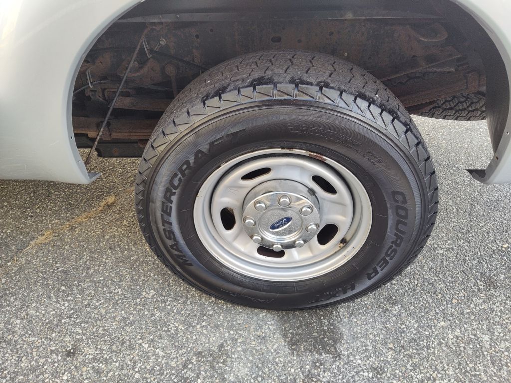 Photo 22 of this FORD F250