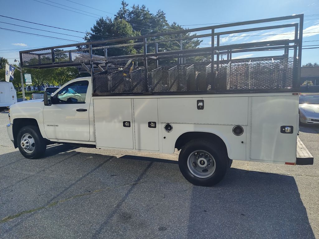 Photo 5 of this CHEVROLET SILVERADO 3500
