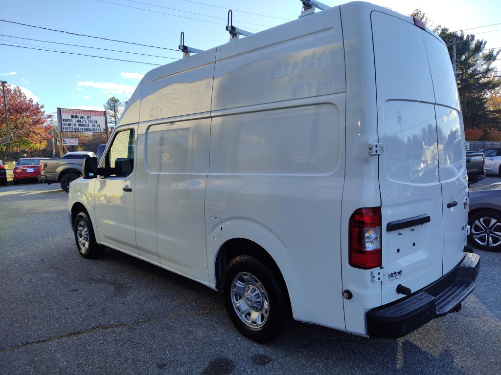 Photo 6 of this NISSAN NV
