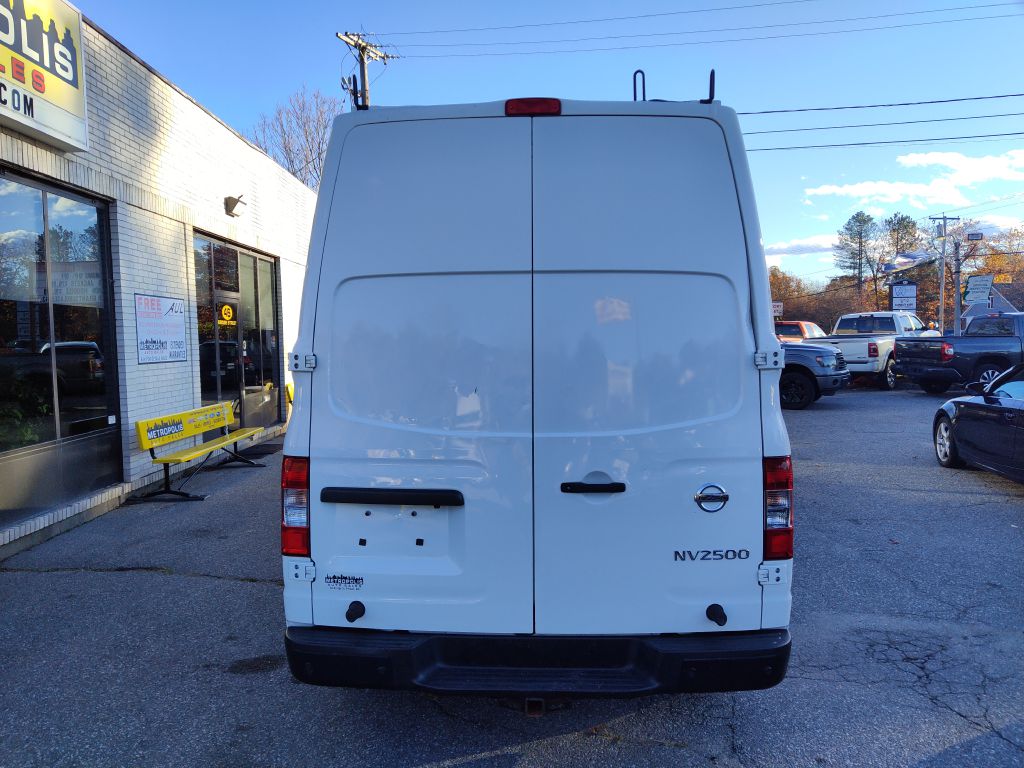 Photo 7 of this NISSAN NV