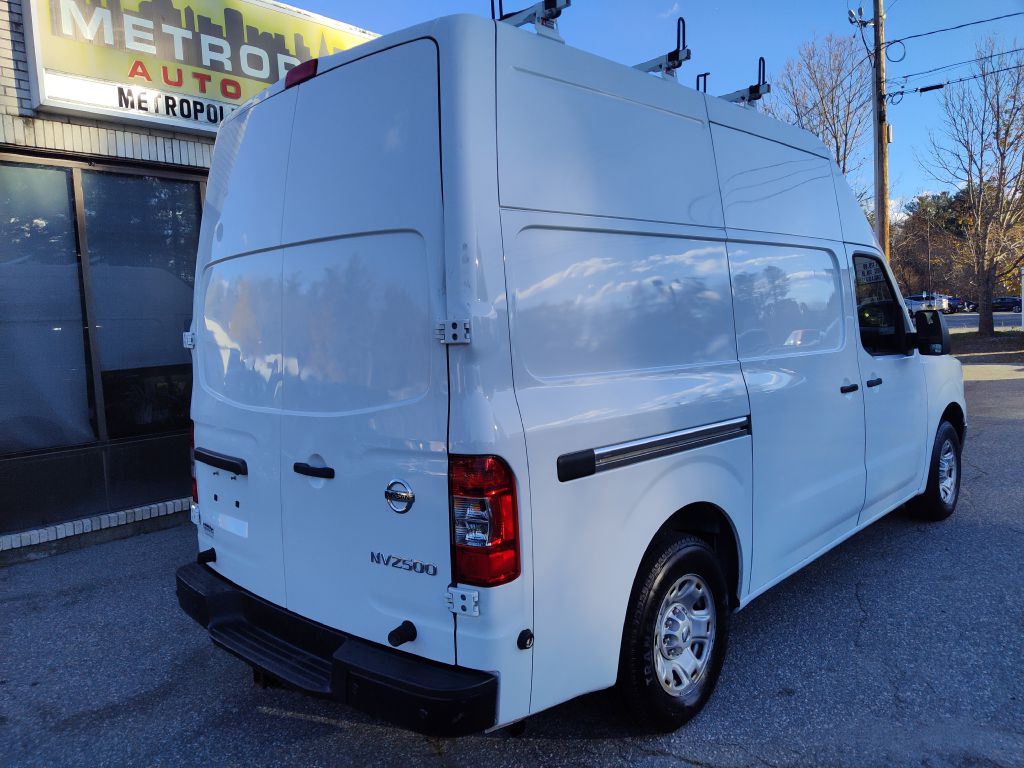 Photo 8 of this NISSAN NV