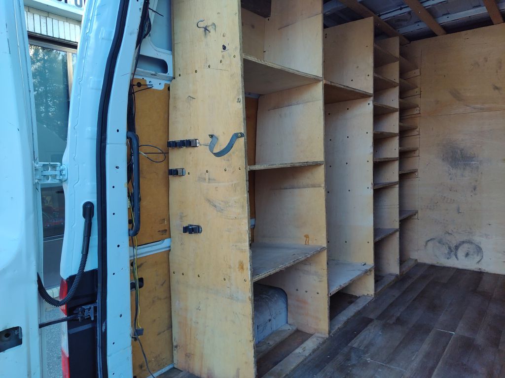Photo 13 of this NISSAN NV