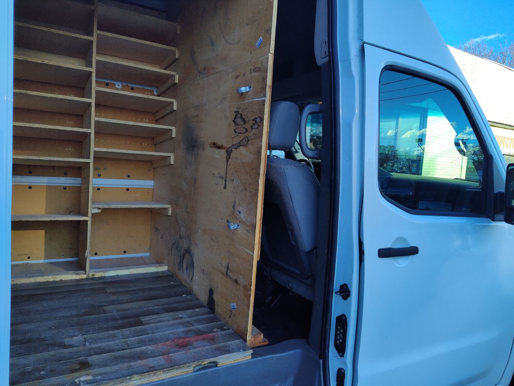 Photo 17 of this NISSAN NV