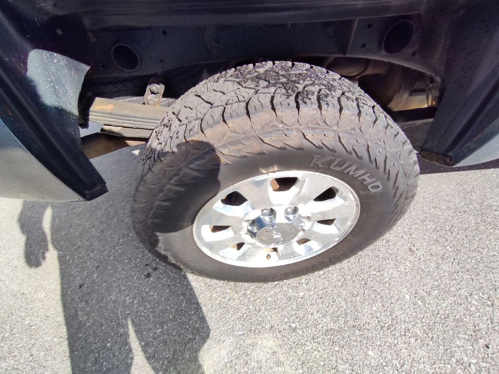 Photo 10 of this GMC SIERRA