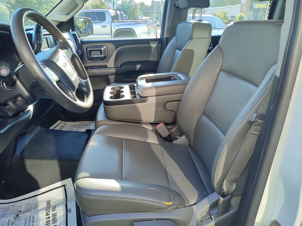 Photo 14 of this GMC SIERRA