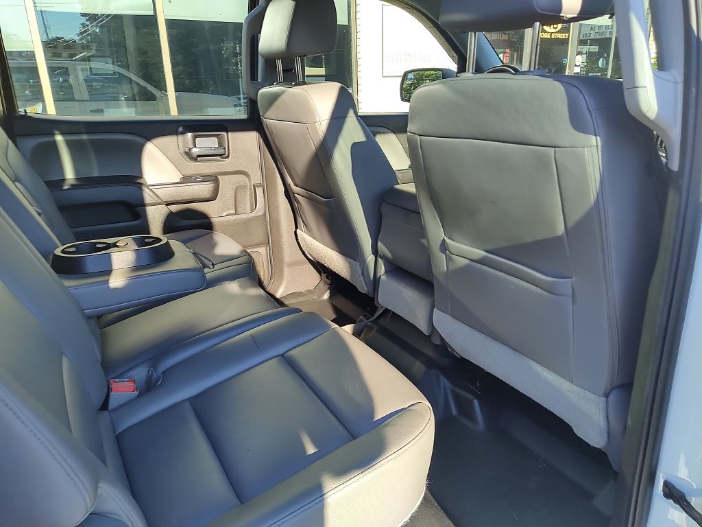 Photo 19 of this GMC SIERRA