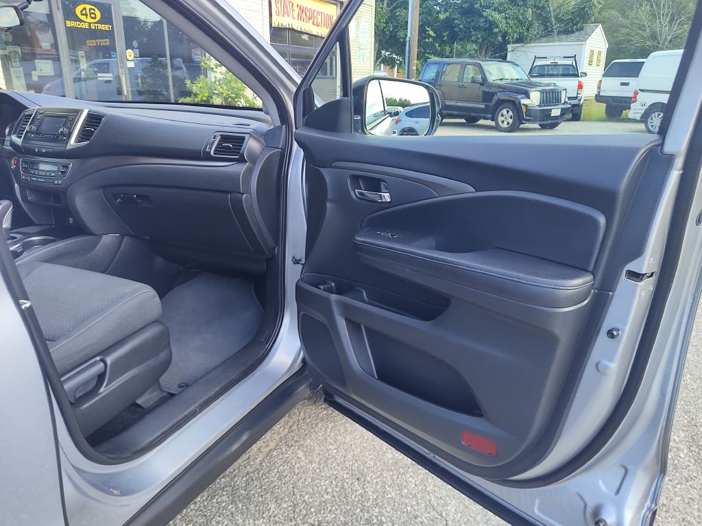 Photo 18 of this HONDA RIDGELINE