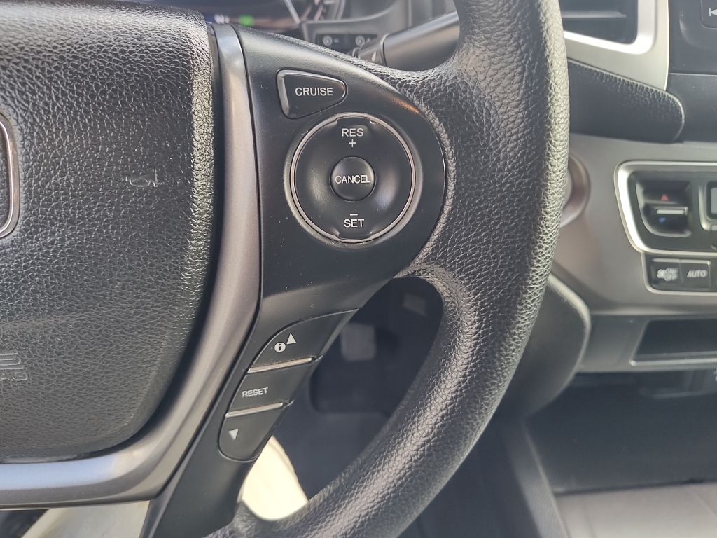 Photo 24 of this HONDA RIDGELINE