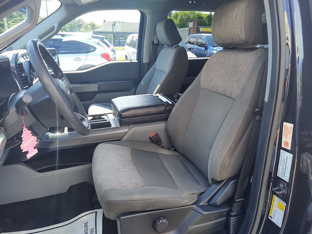 Photo 10 of this FORD F150