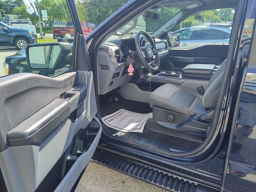 Photo 11 of this FORD F150