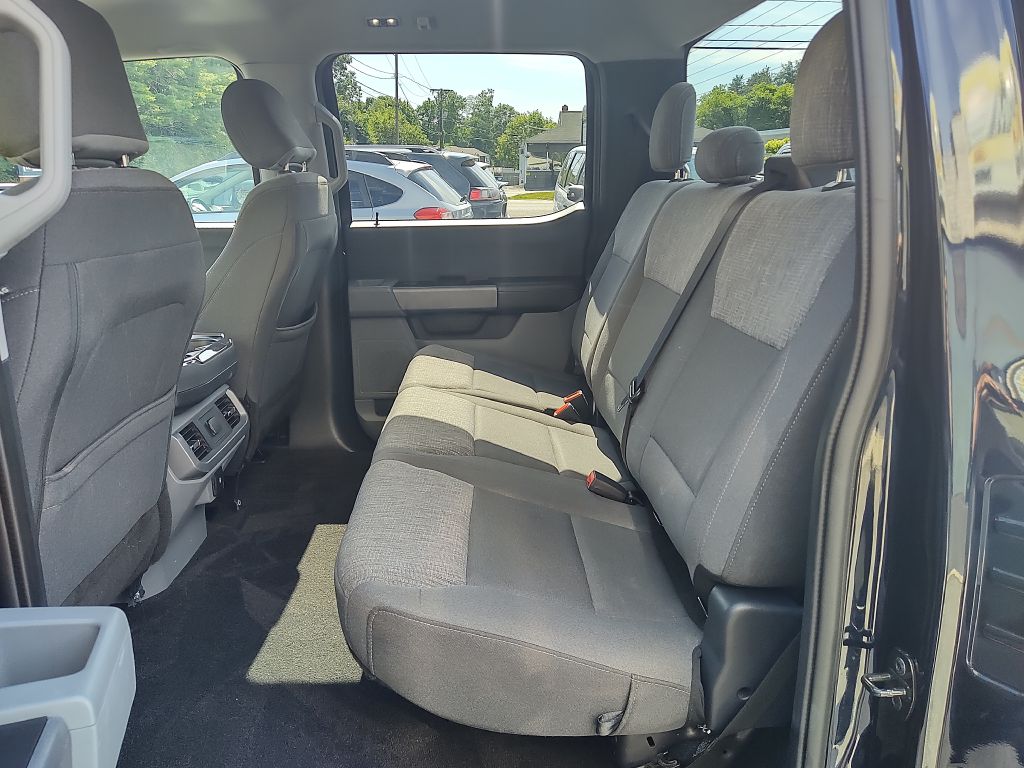 Photo 12 of this FORD F150