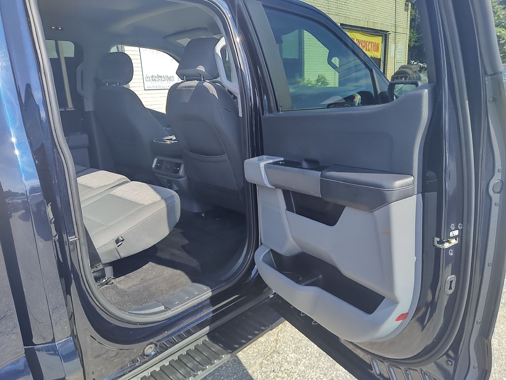 Photo 15 of this FORD F150