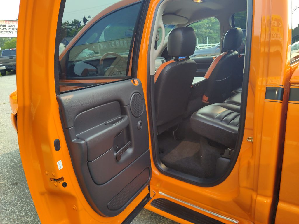 Photo 13 of this DODGE RAM 1500