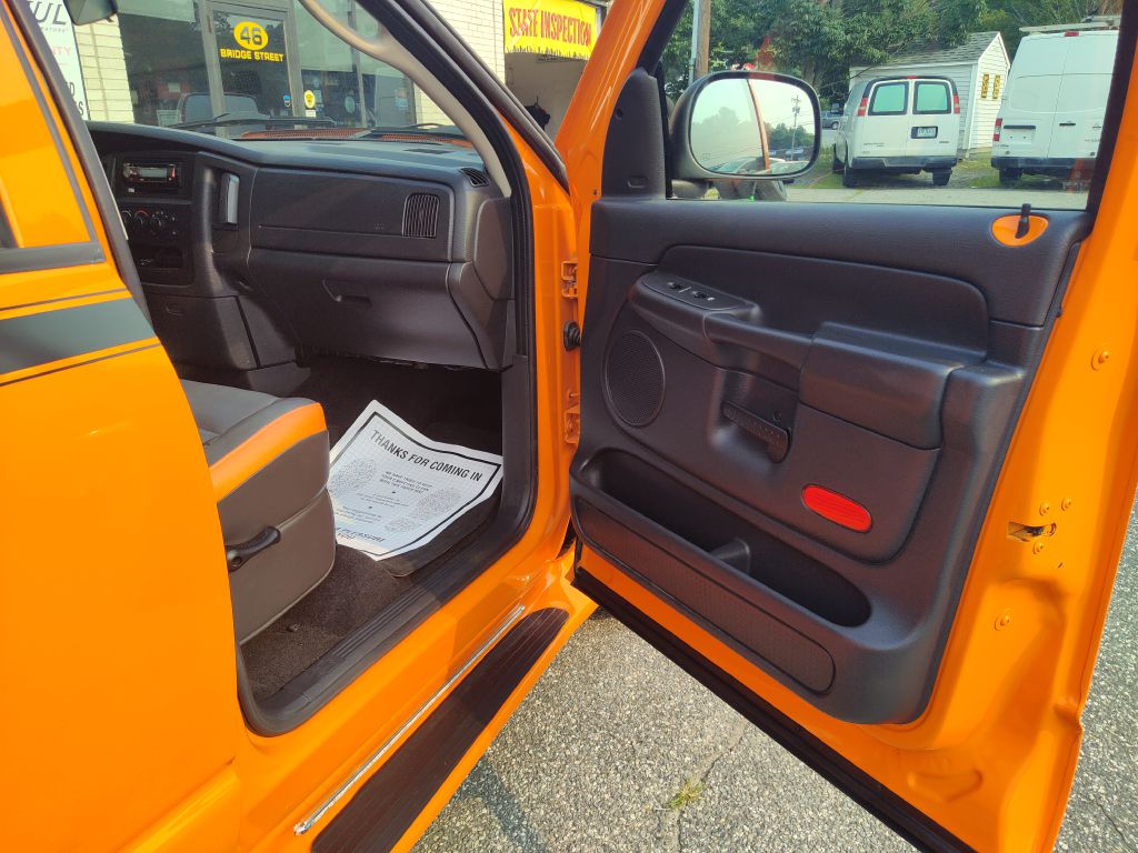 Photo 18 of this DODGE RAM 1500