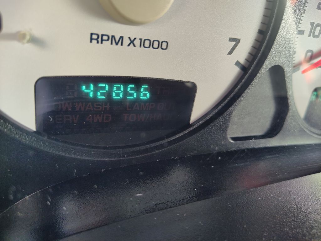 Photo 31 of this DODGE RAM 1500