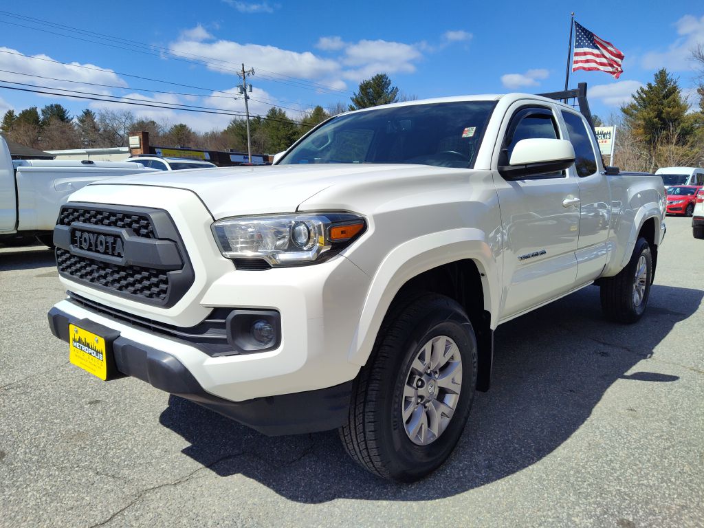 Photo 4 of this TOYOTA TACOMA