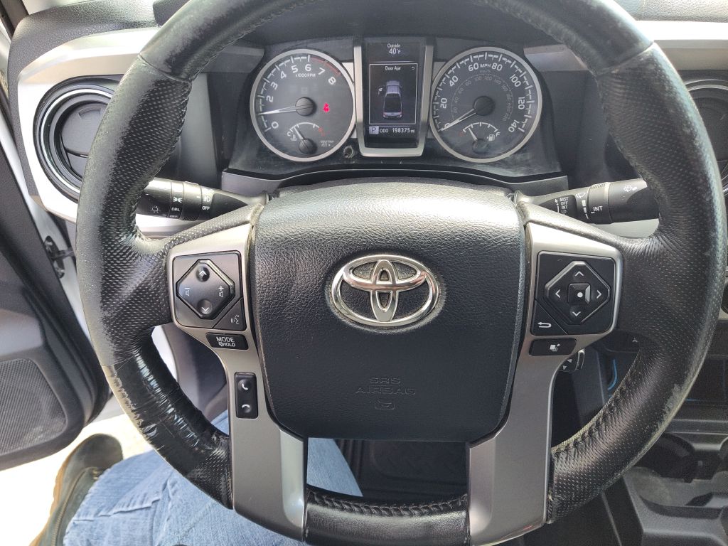 Photo 30 of this TOYOTA TACOMA