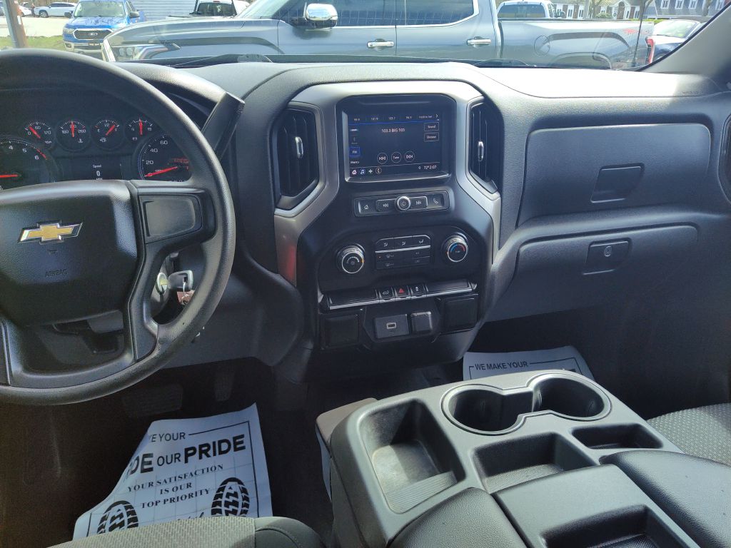 Photo 10 of this CHEVROLET SILVERADO 1500